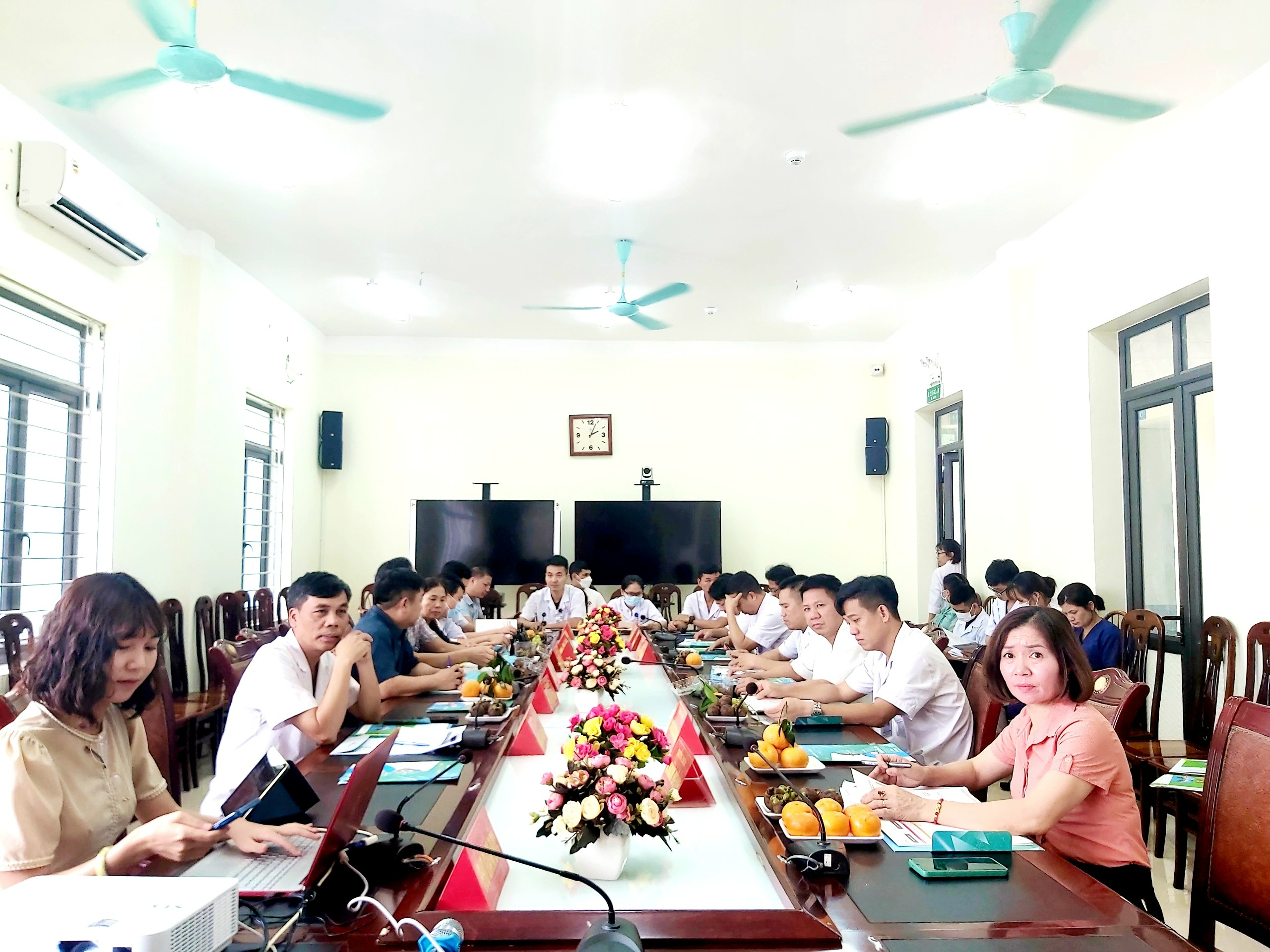 HỘI THẢO KHOA HỌC ƯU TIÊN ĐIỀU TRỊ - NGĂN NGỪA ĐỘT QUỴ 